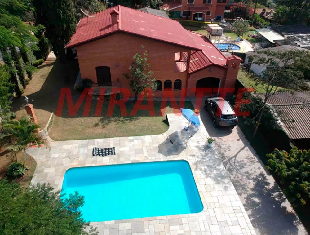 Cond. fechado de 269m² com 3 quartos em Centro – Mairiporã