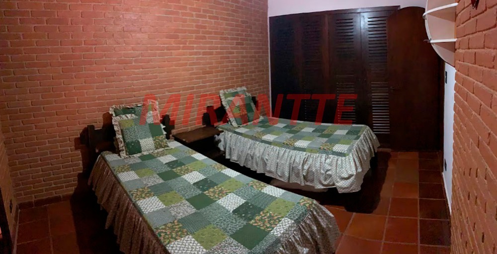 Cond. fechado de 269m² com 3 quartos em Centro – Mairiporã