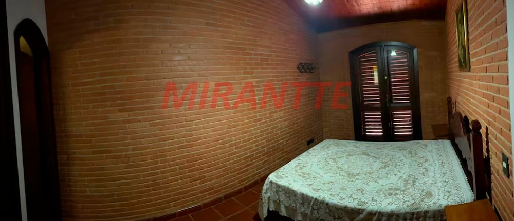Cond. fechado de 269m² com 3 quartos em Centro – Mairiporã