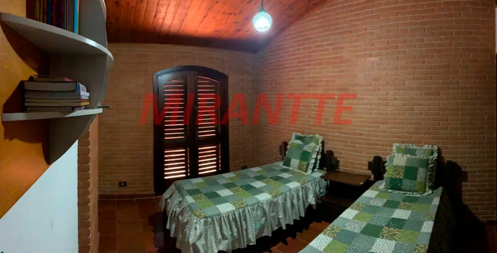 Cond. fechado de 269m² com 3 quartos em Centro – Mairiporã