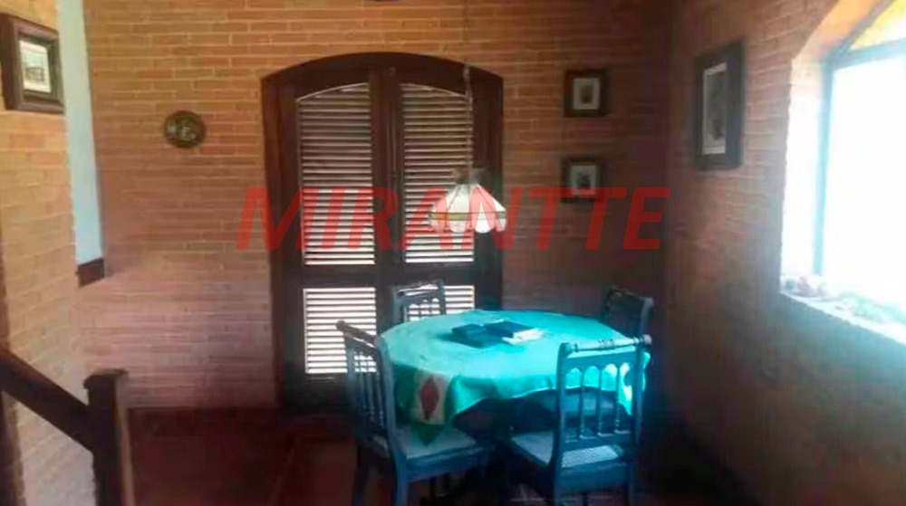 Cond. fechado de 269m² com 3 quartos em Centro – Mairiporã