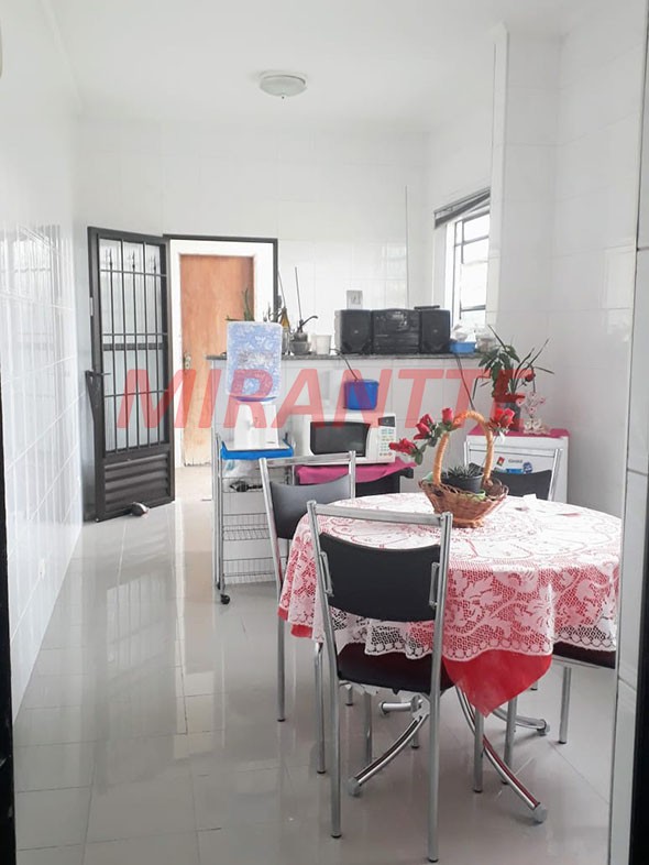 Casa terrea de 180m² com 3 quartos em Vila Isolina Mazzei
