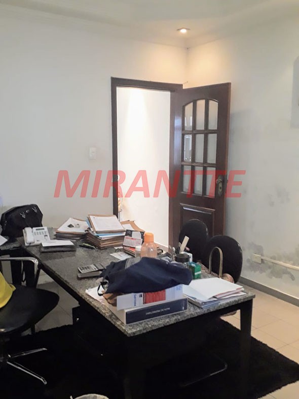 Casa terrea de 180m² com 3 quartos em Vila Isolina Mazzei