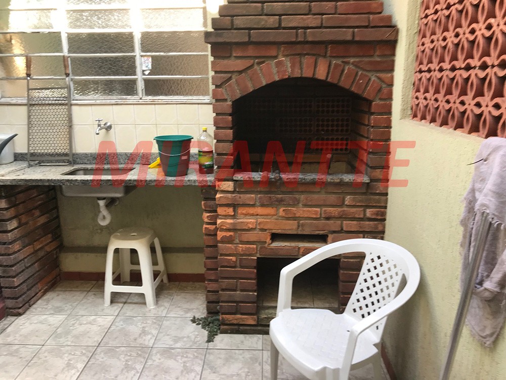 Sobrado de 192m² com 3 quartos em Vila Mazzei