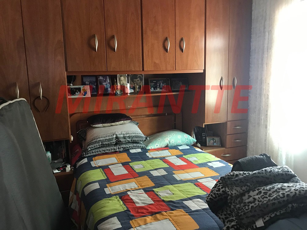Sobrado de 192m² com 3 quartos em Vila Mazzei