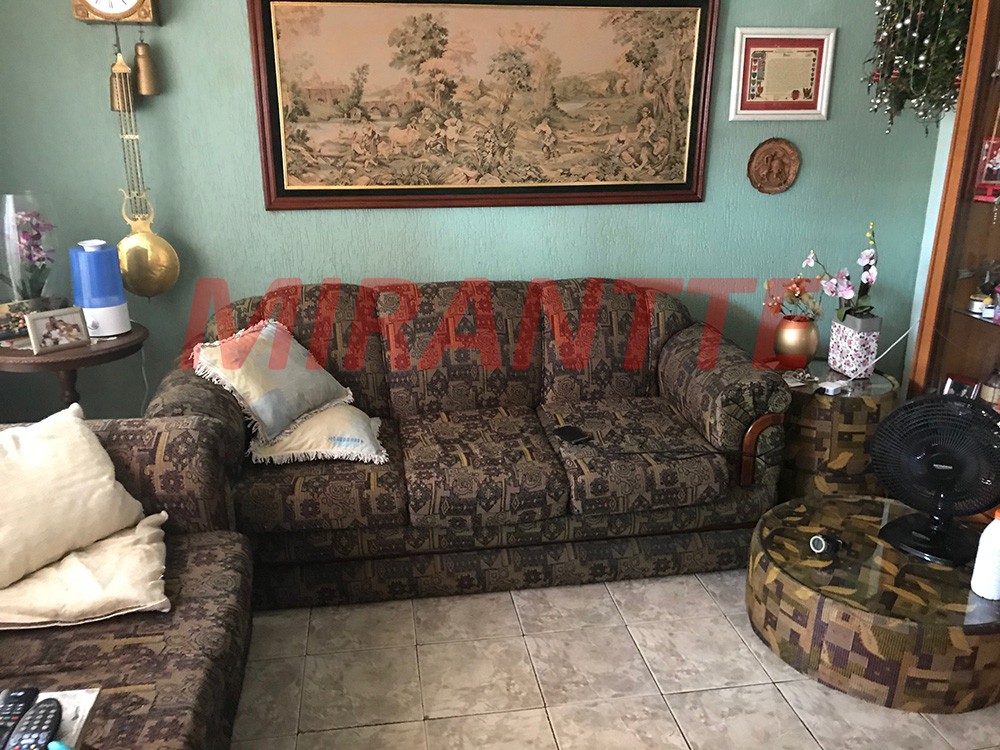 Sobrado de 192m² com 3 quartos em Vila Mazzei