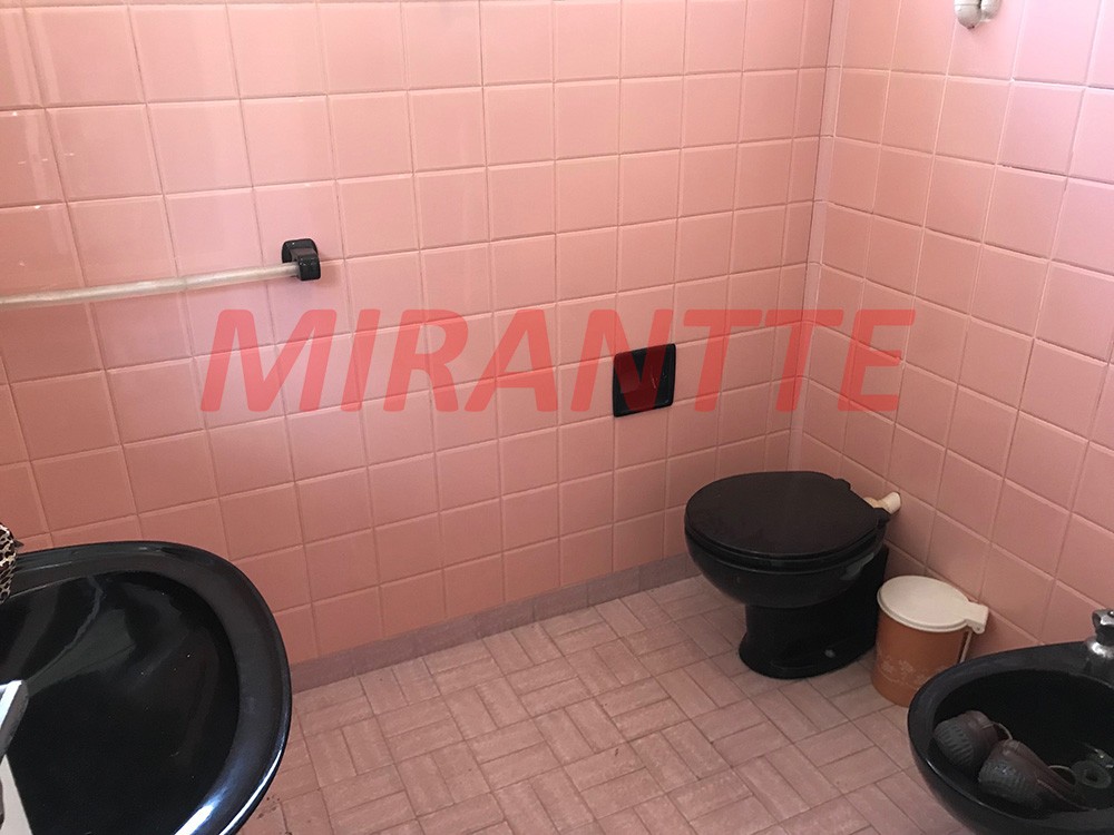 Sobrado de 192m² com 3 quartos em Vila Mazzei