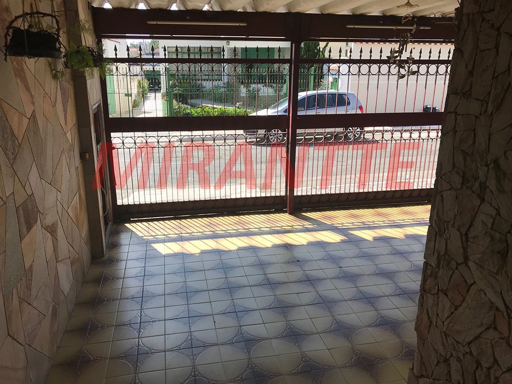 Sobrado de 192m² com 3 quartos em Vila Mazzei