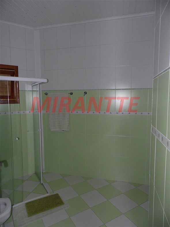 Sobrado de 580m² com 4 quartos em Serra da Cantareira