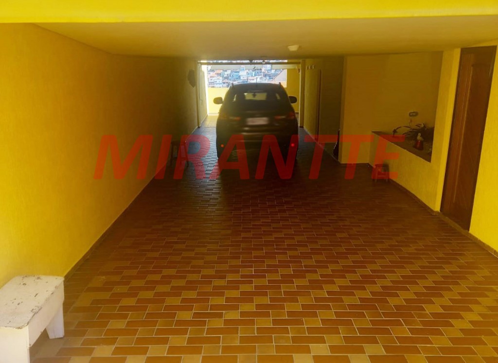Sobrado de 266m² com 3 quartos em Parque Continental I