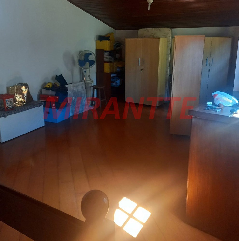Sobrado de 266m² com 3 quartos em Parque Continental I