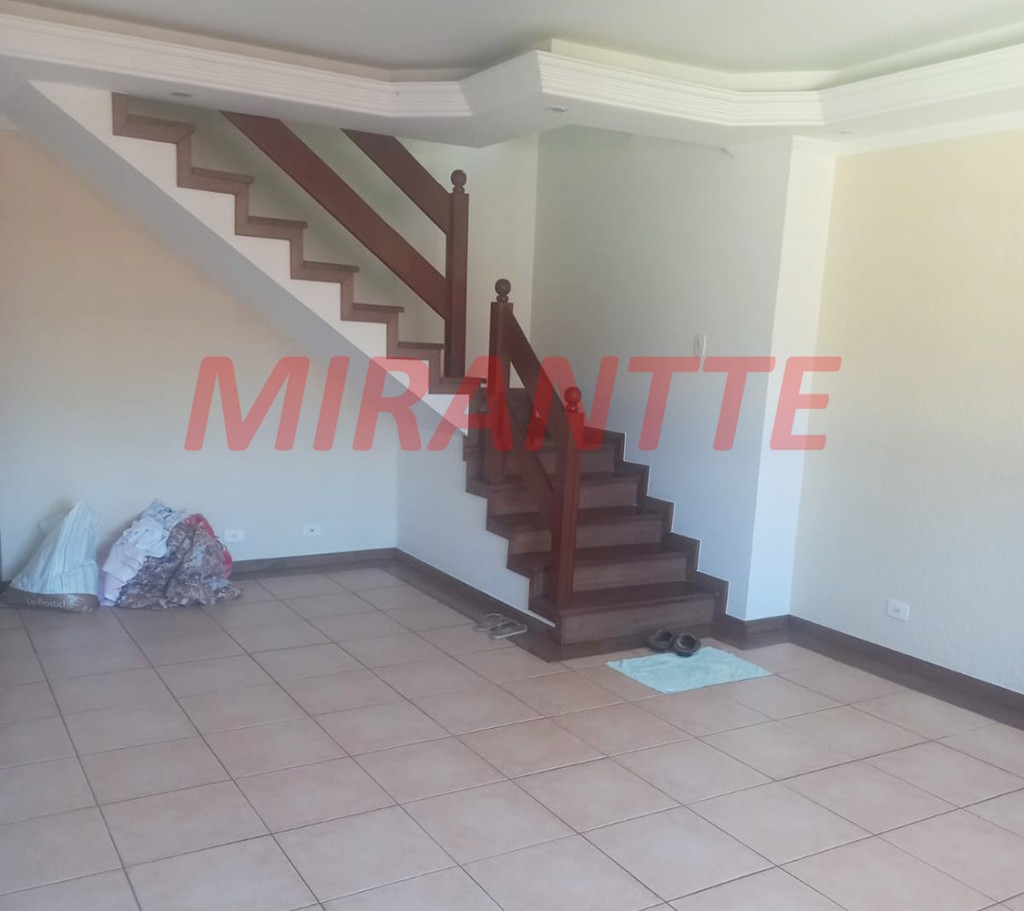 Sobrado de 266m² com 3 quartos em Parque Continental I
