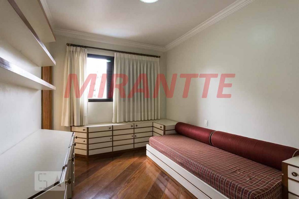 Apartamento de 250m² com 4 quartos em Moema