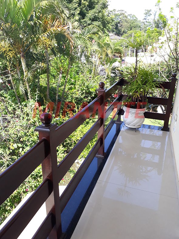 Sobrado de 329m² com 4 quartos em Jardim Leonor Mendes De Barros
