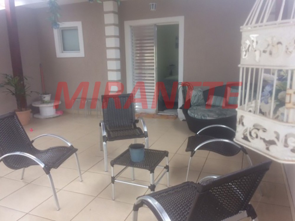 Sobrado de 108m² com 3 quartos em Horto Florestal