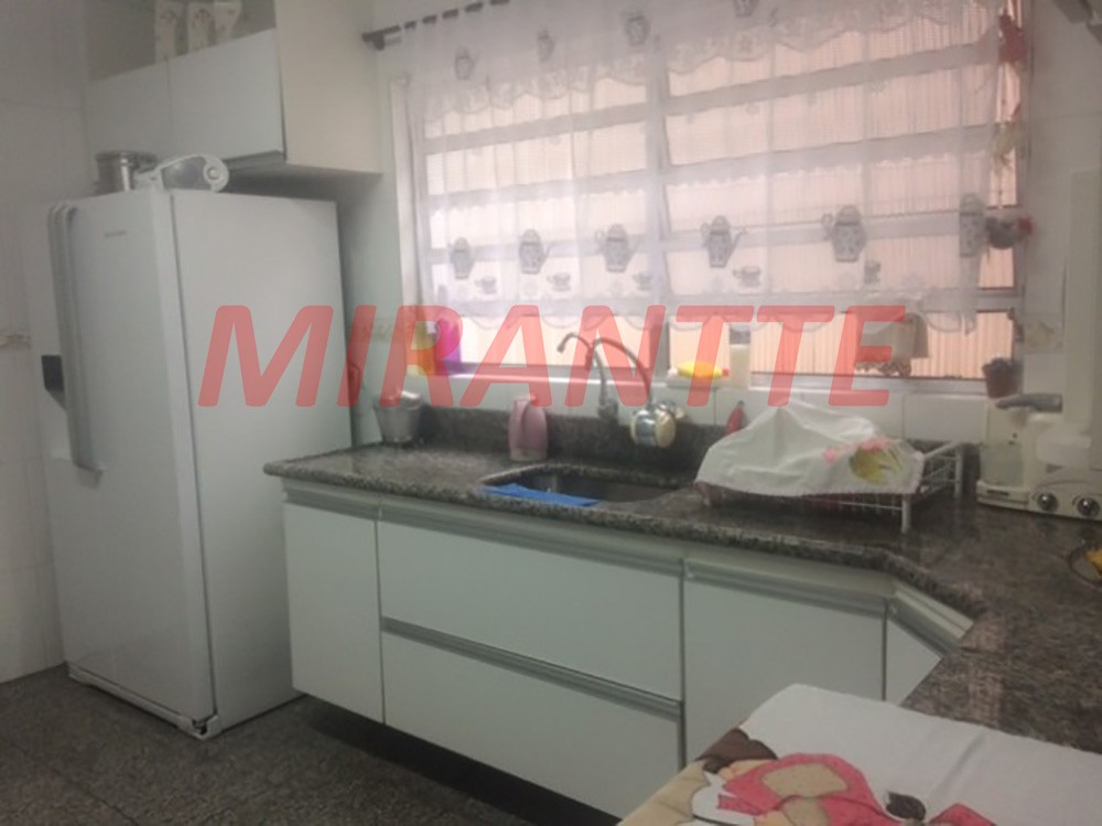 Sobrado de 108m² com 3 quartos em Horto Florestal