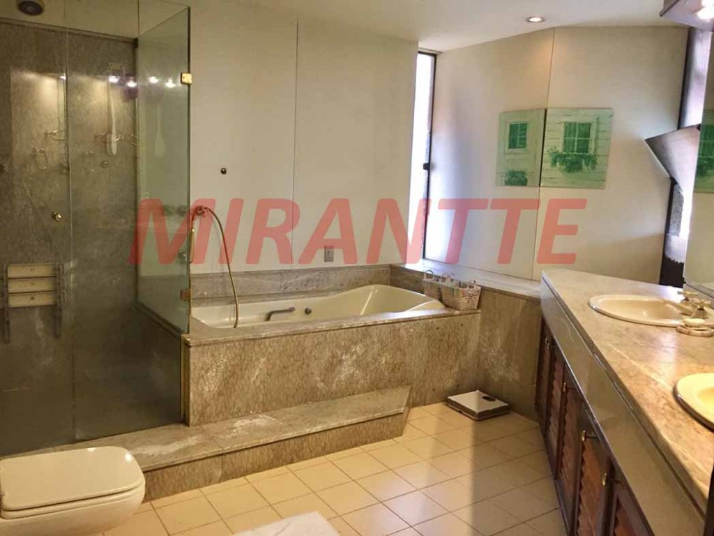 Apartamento de 420m² com 4 quartos em Moema