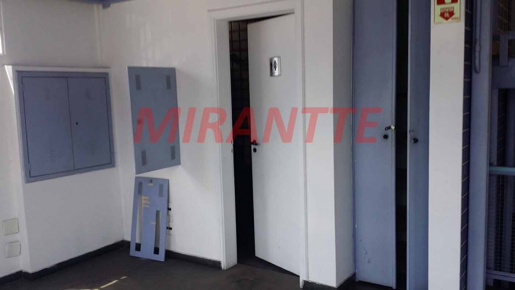 Comercial de 300m² em Vila Maria