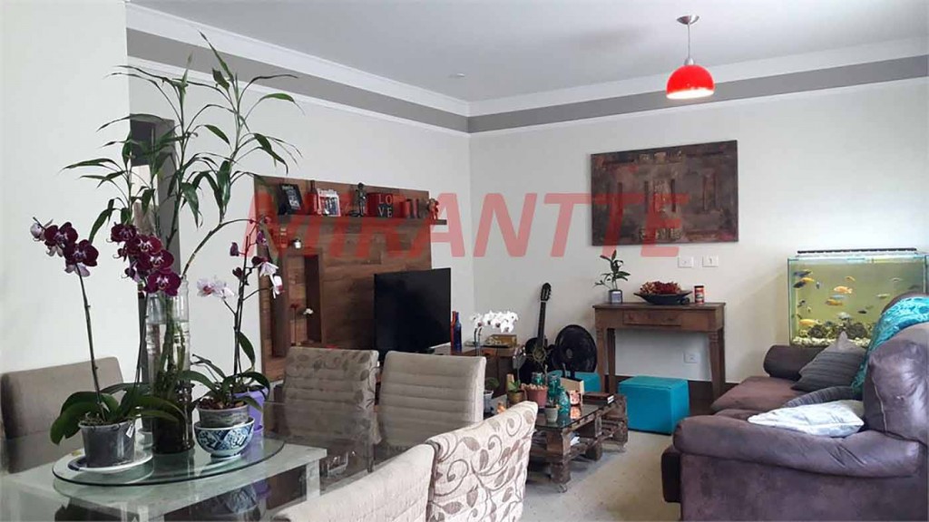 Cond. fechado de 134m² com 3 quartos em Jaçana
