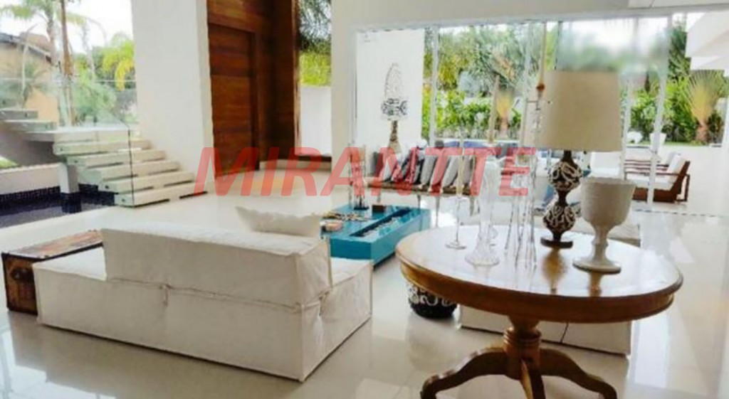 Cond. fechado com 5 quartos em Acapulco