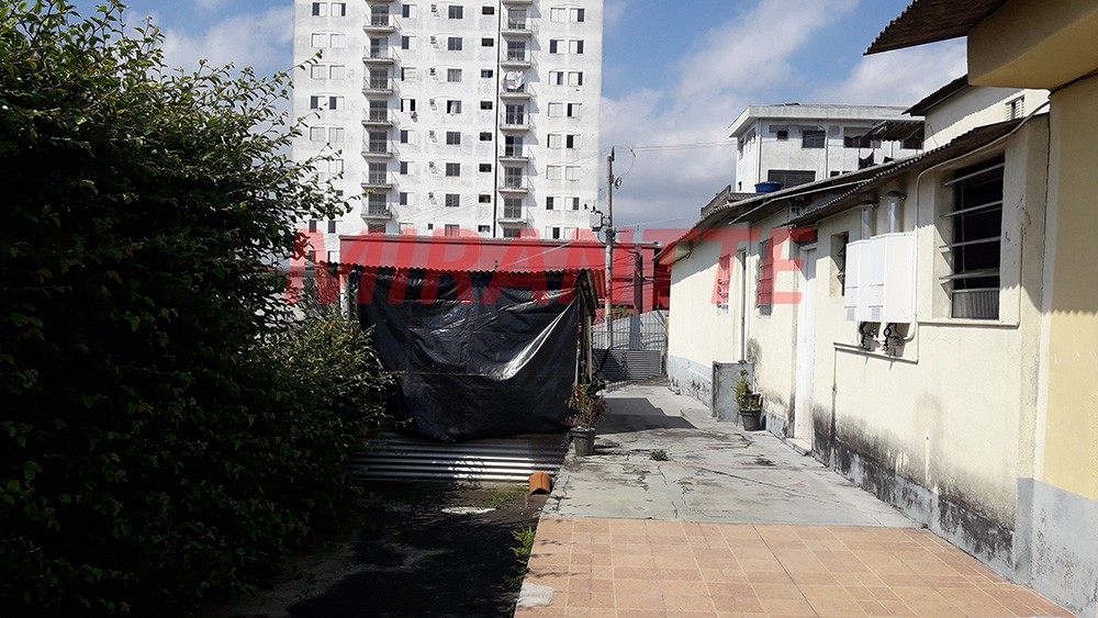 Terreno de 480m² em Vila Ede