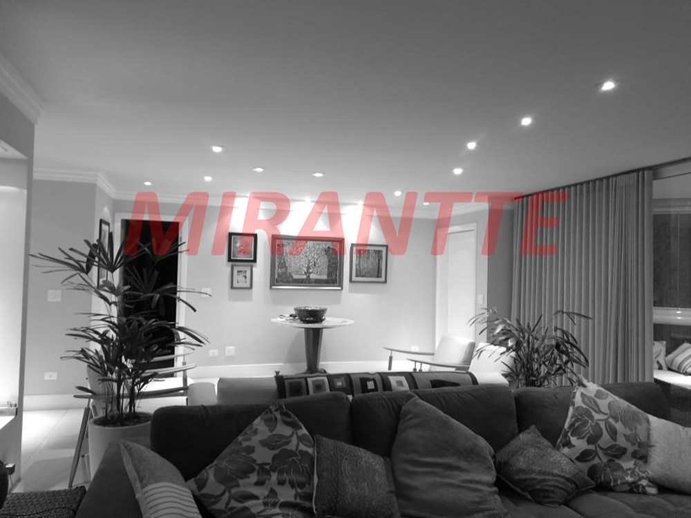 Apartamento de 243m² com 3 quartos em Vila Progresso