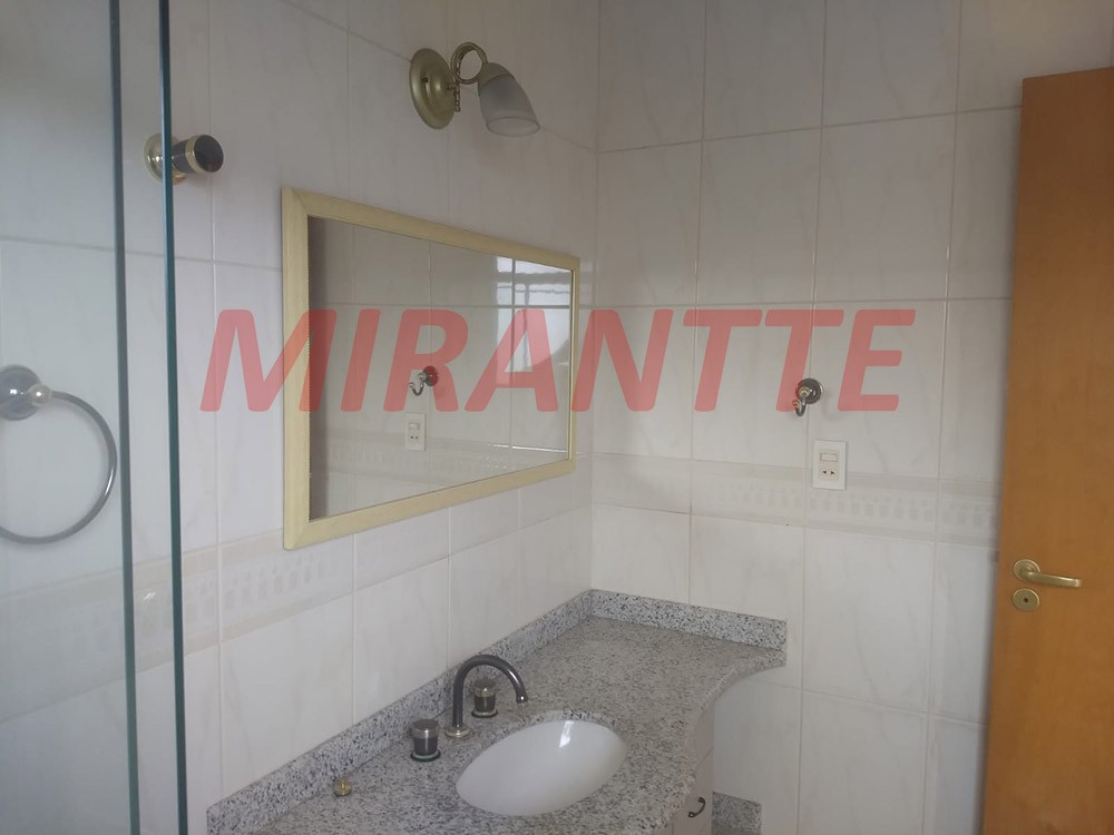 Sobrado de 306m² com 4 quartos em Vila Rosália