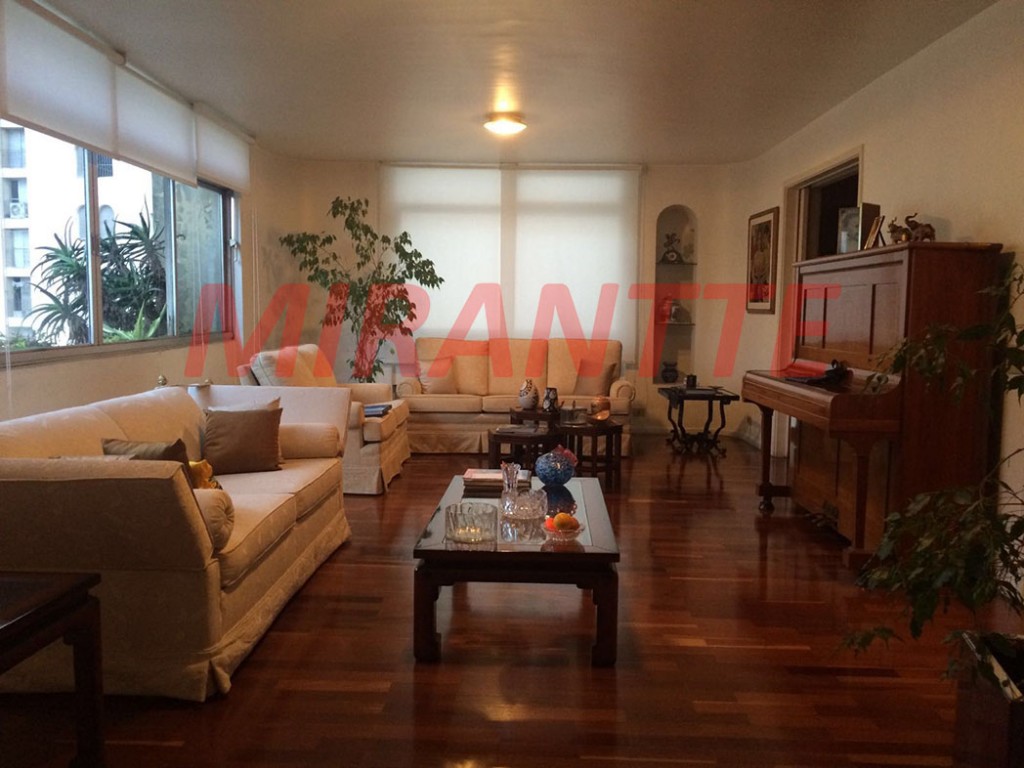 Apartamento de 250m² com 4 quartos em Bela Vista
