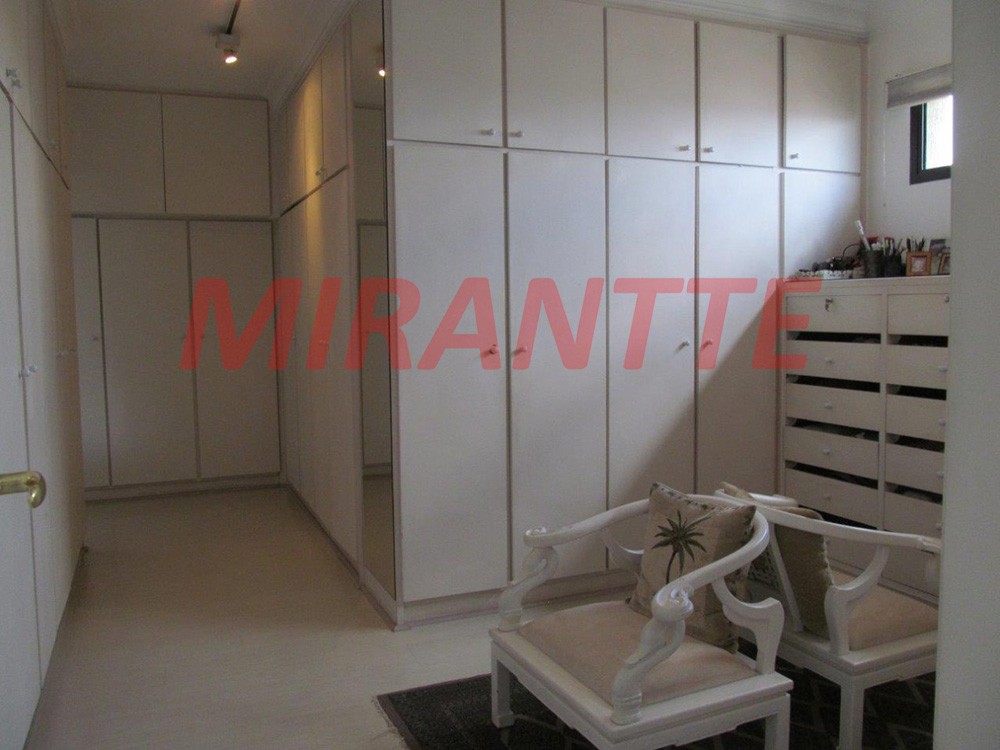 Cobertura de 396m² com 4 quartos em Jardim Guedala