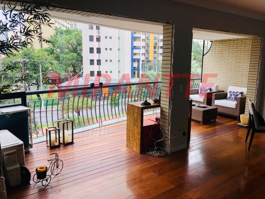 Apartamento de 143m² com 4 quartos em Vila Clementino