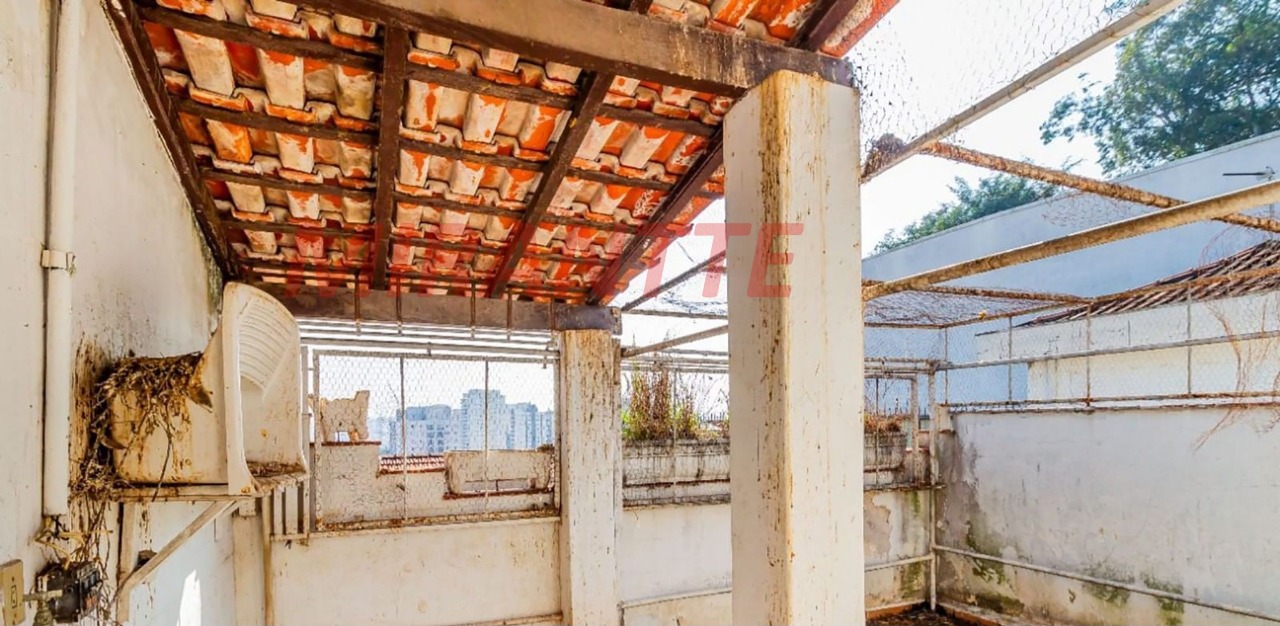 Sobrado de 212m² com 5 quartos em Casa Verde
