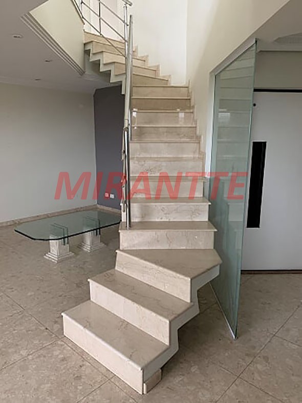 Apartamento de 320m² com 3 quartos em Jardim Maia