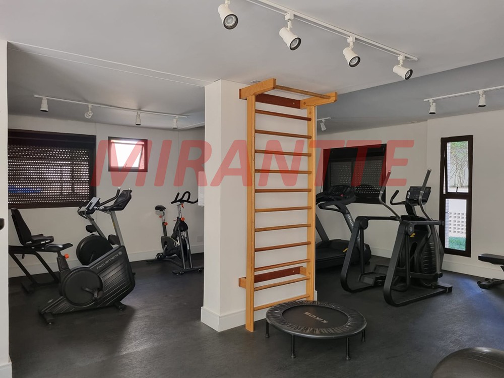 Apartamento de 220m² com 4 quartos em Santana
