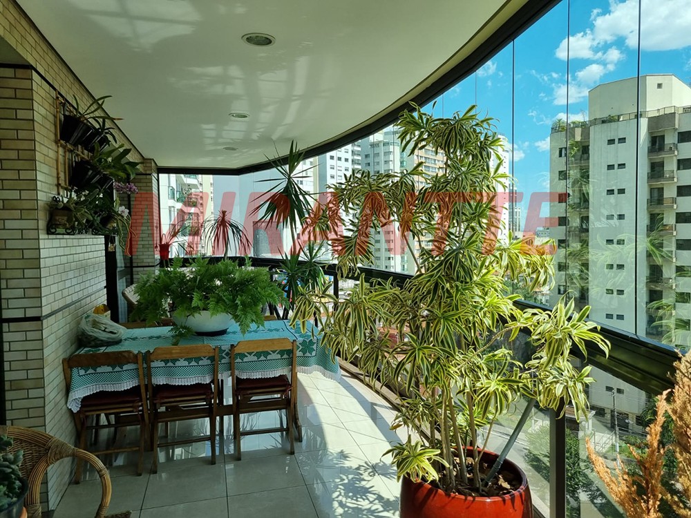 Apartamento de 220m² com 4 quartos em Santana
