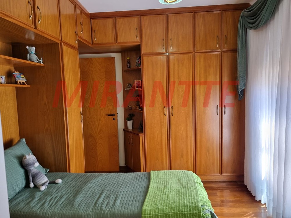 Apartamento de 220m² com 4 quartos em Santana