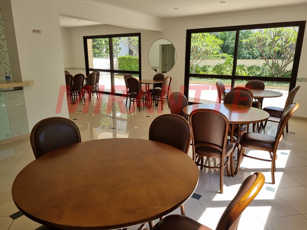 Apartamento de 220m² com 4 quartos em Santana
