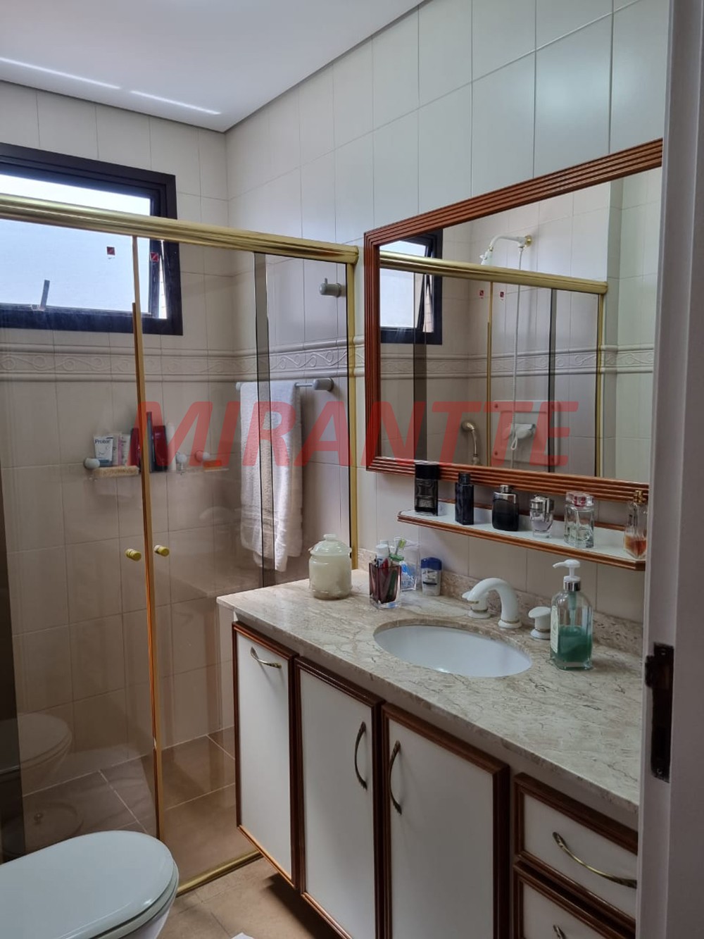Apartamento de 220m² com 4 quartos em Santana