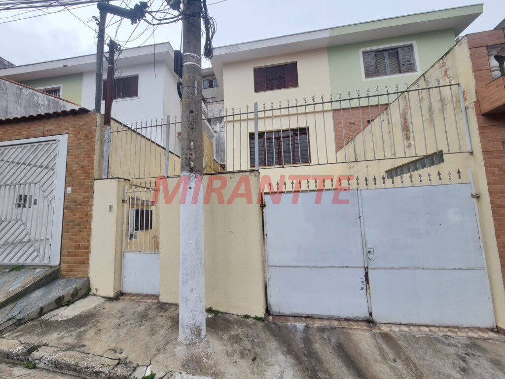 Sobrado de 88m² com 2 quartos em Vila Nova Mazzei