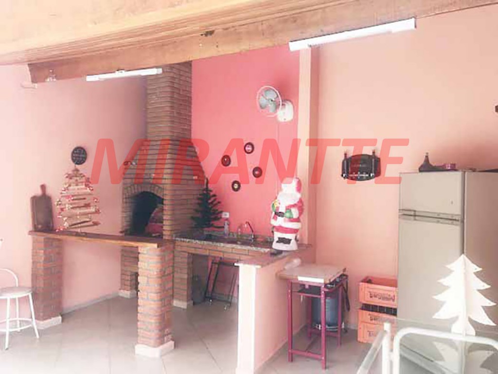 Sobrado de 145m² com 3 quartos em Vila Mazzei