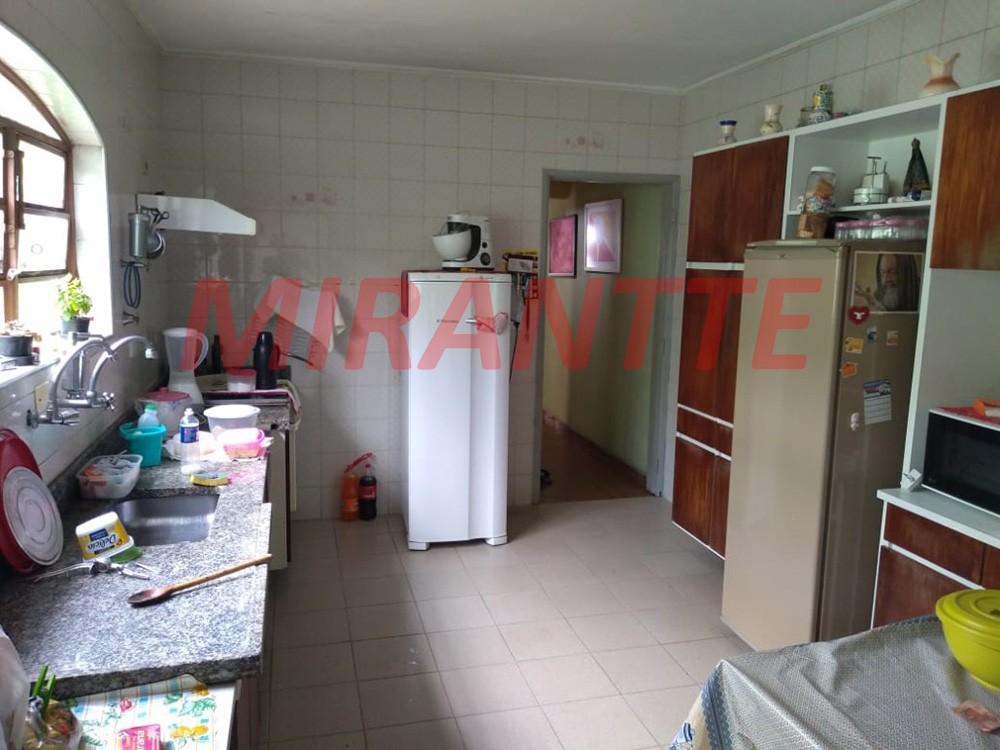 Sobrado de 119m² com 3 quartos em Água Fria