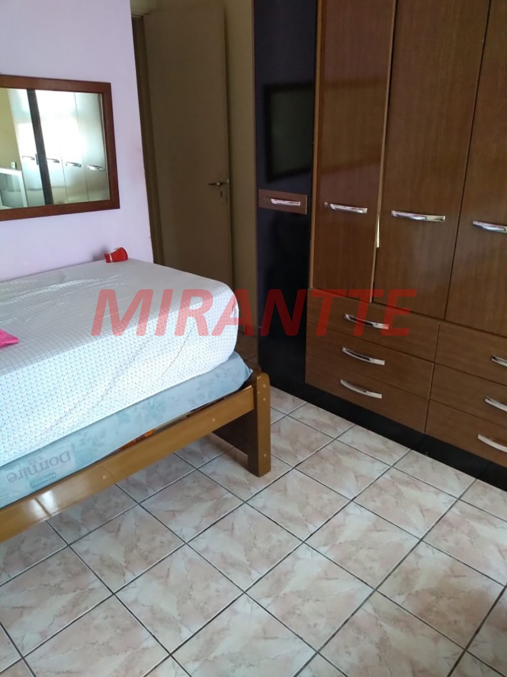 Sobrado de 119m² com 3 quartos em Água Fria