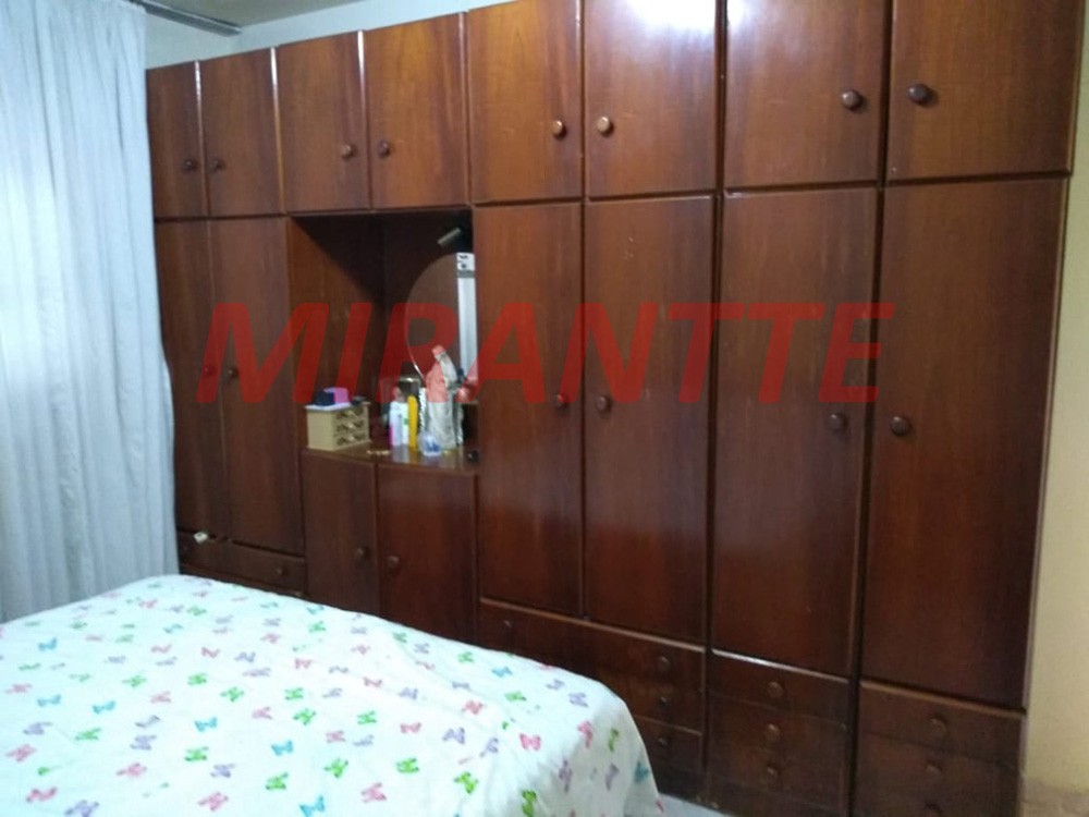 Sobrado de 119m² com 3 quartos em Água Fria
