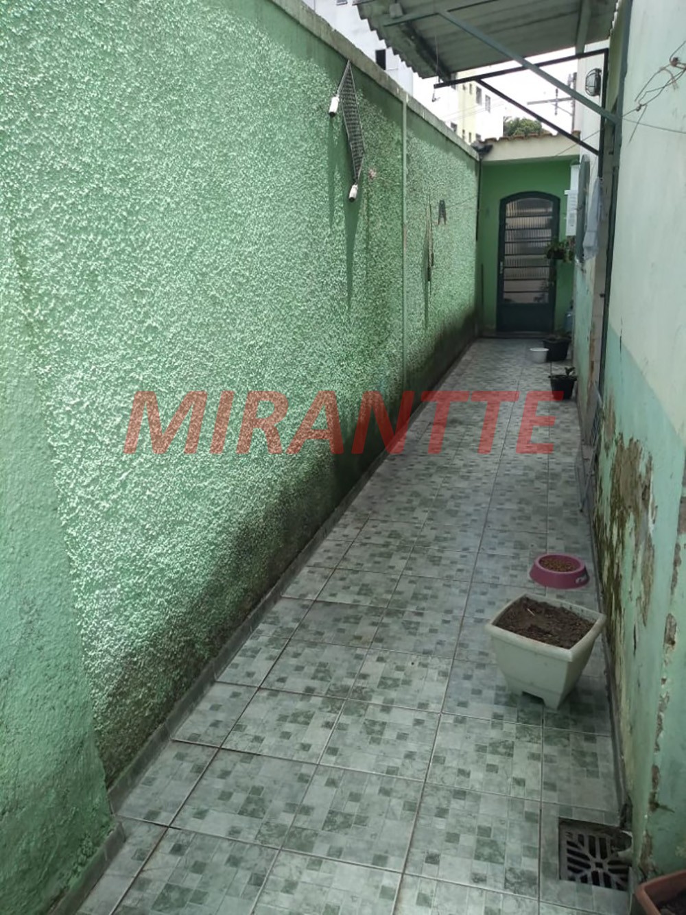 Sobrado de 119m² com 3 quartos em Água Fria