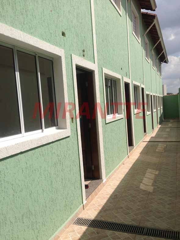 Cond. fechado com 2 quartos em Penha