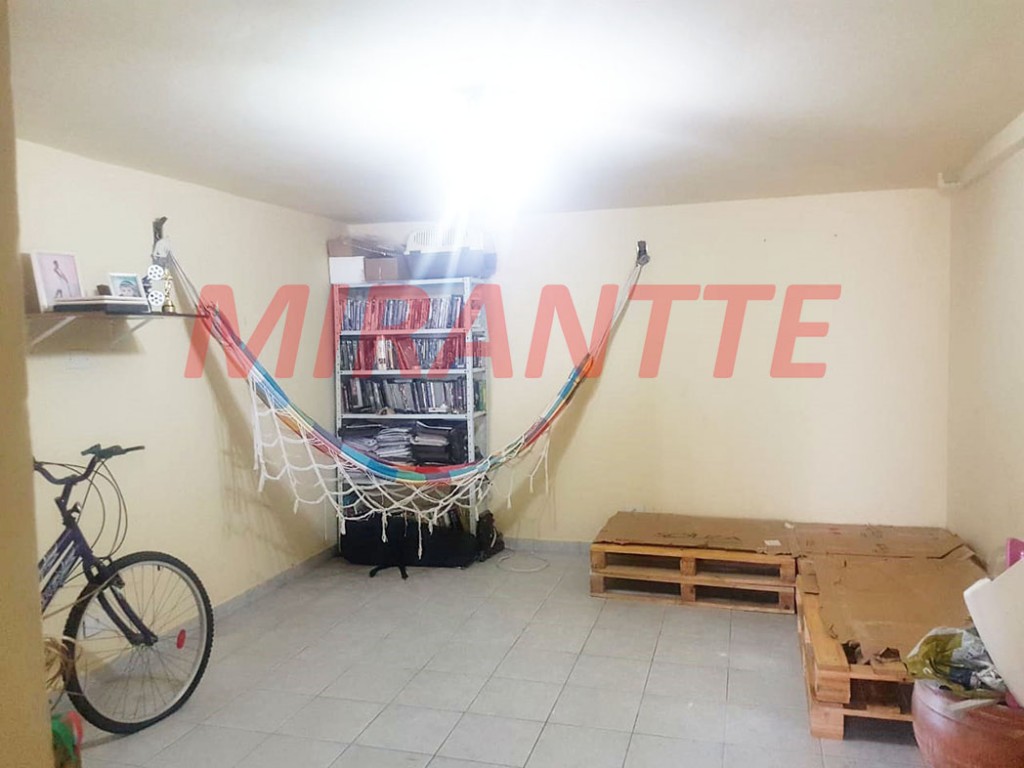 Cond. fechado de 135m² com 2 quartos em Santana