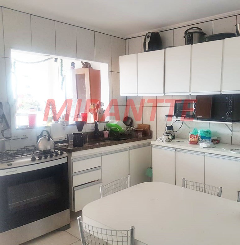 Cond. fechado de 135m² com 2 quartos em Santana