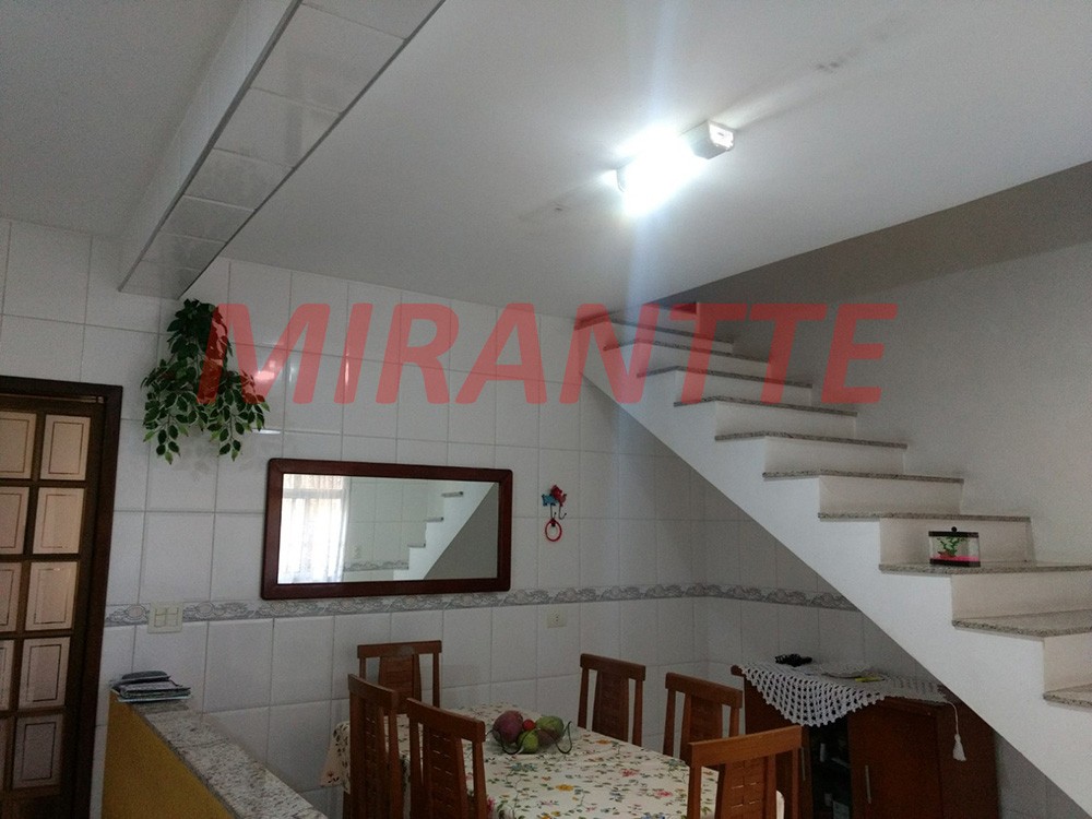 Sobrado de 220m² com 4 quartos em Limão