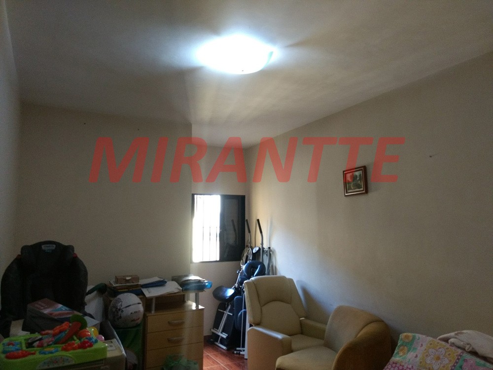 Sobrado de 220m² com 4 quartos em Limão