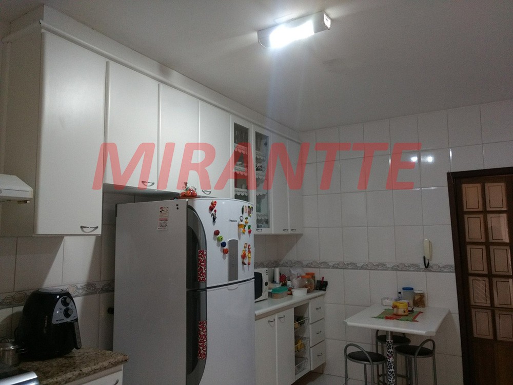 Sobrado de 220m² com 4 quartos em Limão
