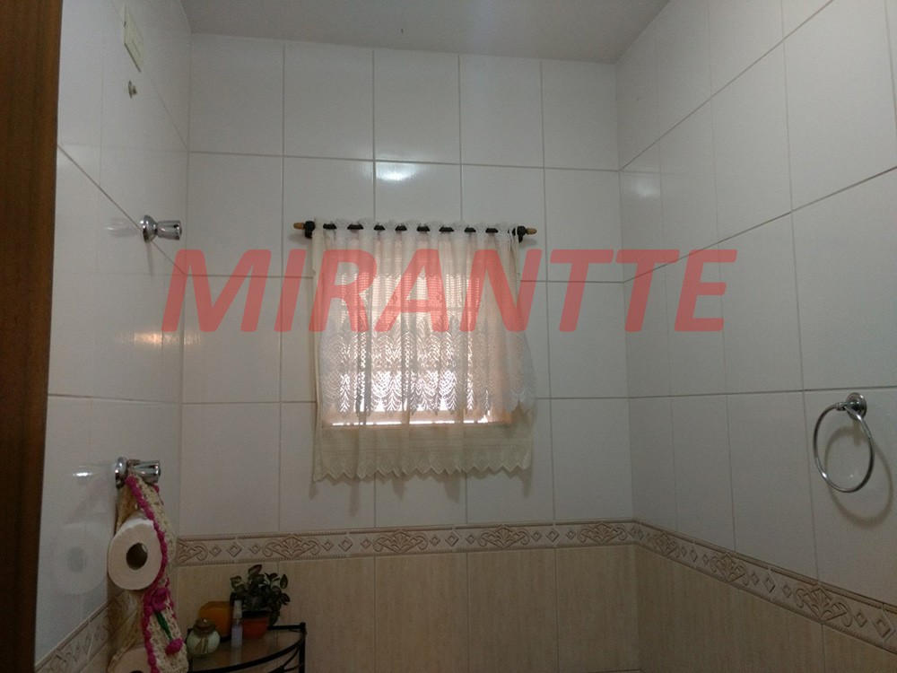 Sobrado de 220m² com 4 quartos em Limão